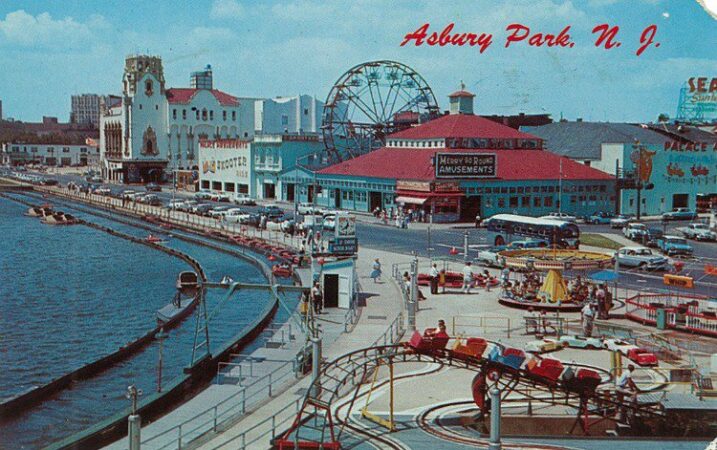 Postcard image of Asbury Park, N.J., showing the Palace Amusements resort. Postcard image public domain.